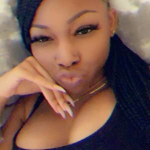 Meet your Posher, Yasmani